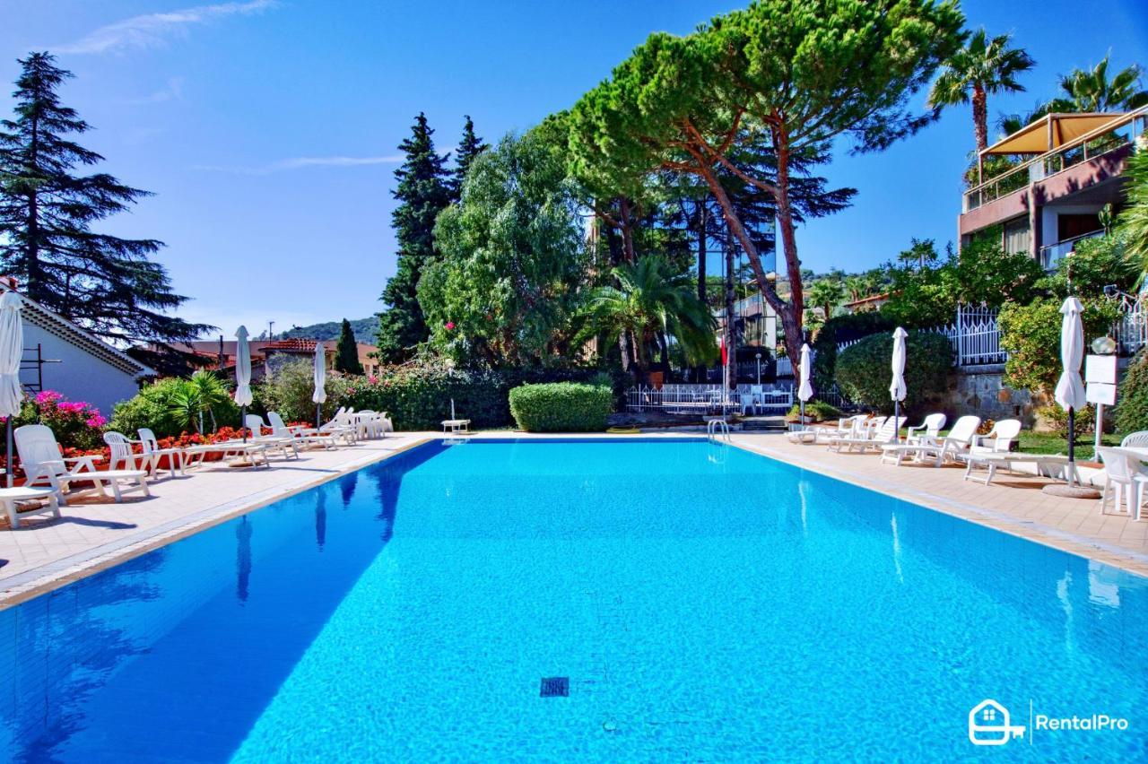 Апартаменты Free Parking-Sea View, With Pool & Garden Санремо Экстерьер фото