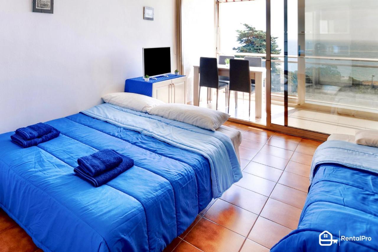 Апартаменты Free Parking-Sea View, With Pool & Garden Санремо Экстерьер фото
